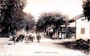 Courbet - Entree du village